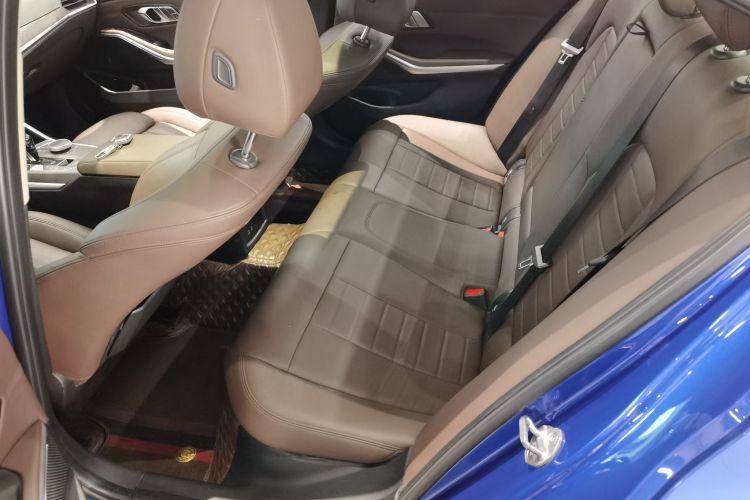 宝马3系 2020款 325i M运动套装中控内饰21