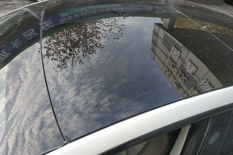 特斯拉 Model 3 2021款 Performance高性能全轮驱动版局部细节57