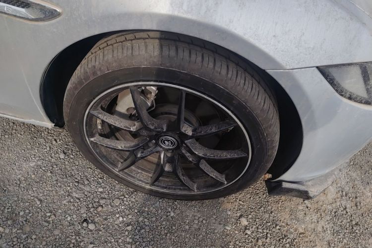 捷豹XEL 2018款 2.0T 200PS 尊享版车身外观10