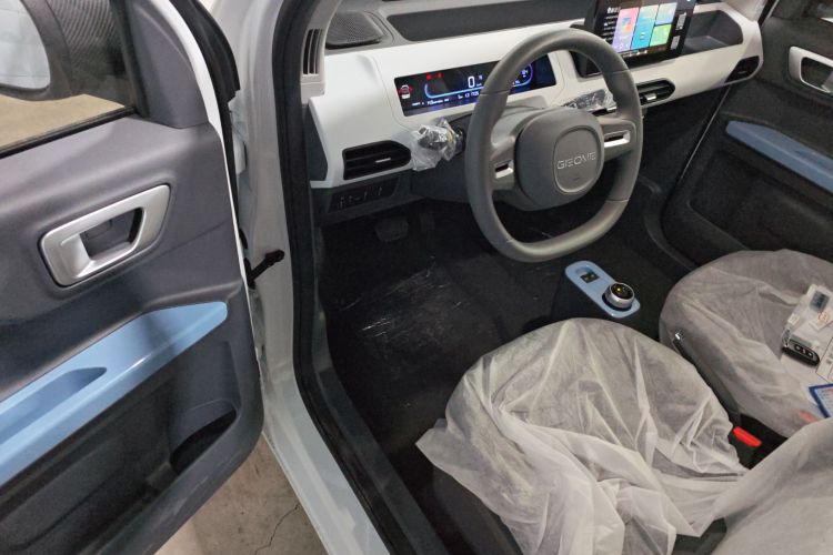 吉利银河 2024款 熊猫mini 200km 耐力熊中控内饰20