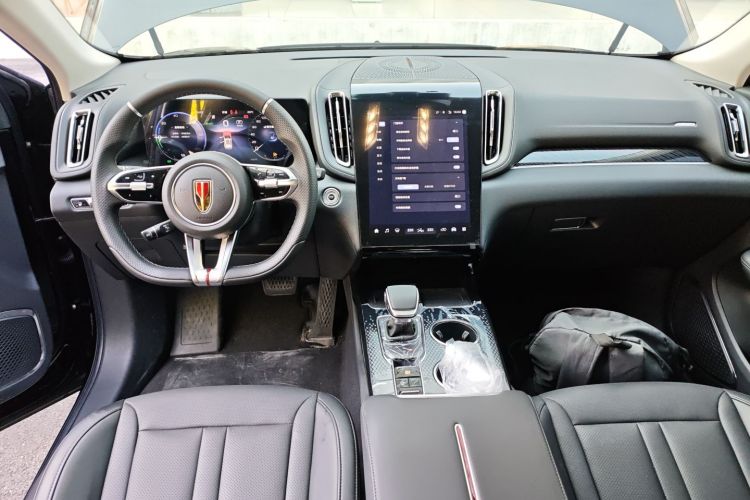 红旗HS3 PHEV 2024款 PHEV 115km 劲为版中控内饰12