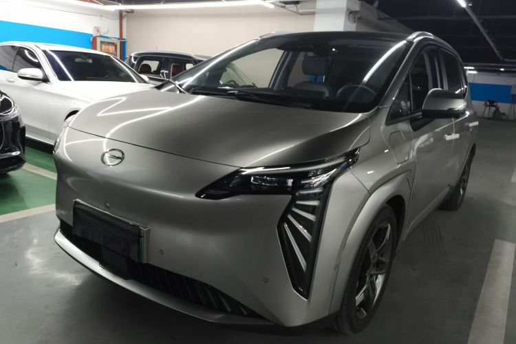 埃安 AION Y 2022款 Plus 80 智驾版车身外观1