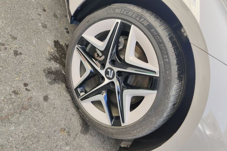 飞凡汽车 飞凡F7 2023款 进阶版车身外观10