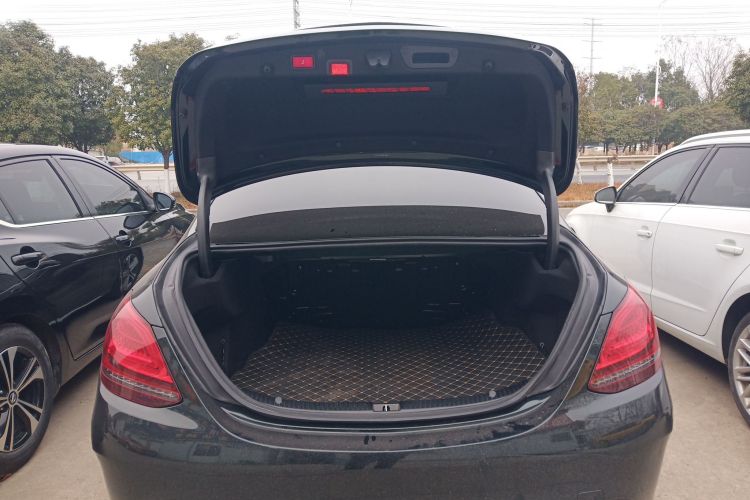 奔驰C级 2021款 C 260 L 运动版机舱底盘23