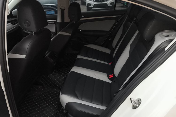 大众 宝来 2023款 300TSI DSG尊行版中控内饰7004