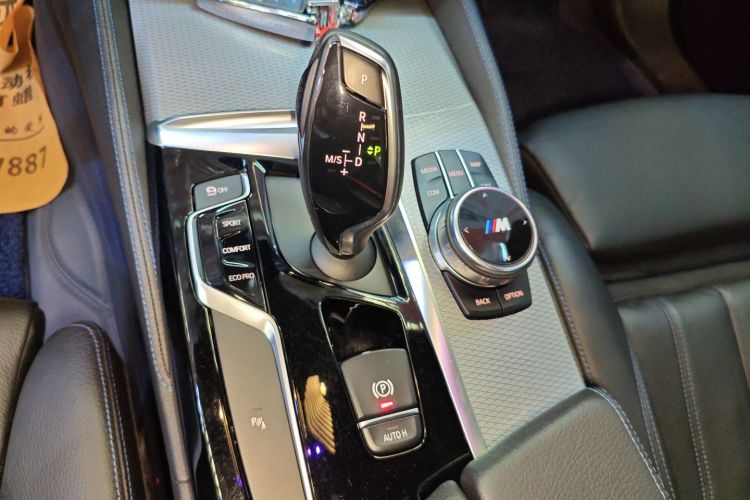 宝马5系(进口) 2018款 525i M运动套装局部细节18