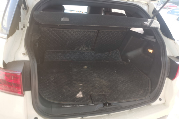 陆风X7 2015款 2.0T 全景尊贵版局部细节23