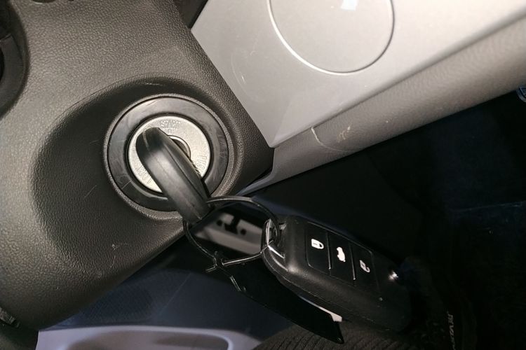 长安启源 长安Lumin 2025款 205km 香沁款中控内饰11