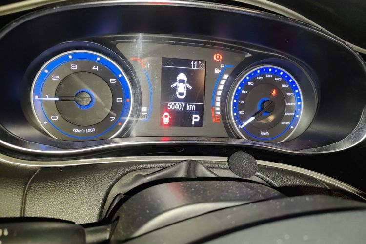 菲亚特 菲翔 2015款 1.4T 自动智享版中控内饰15