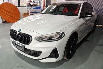 宝马1系 2021款 改款 125i M运动曜夜版