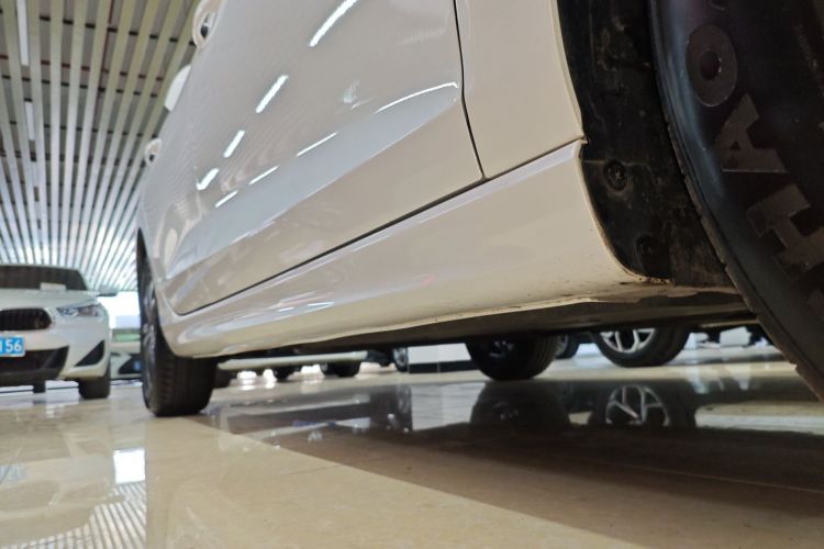 长安 逸动 2023款 畅享版 PLUS 蓝鲸NE 1.4T GDI DCT尊贵版局部细节9001