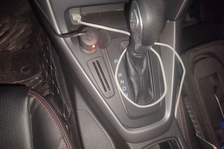 福特 福克斯 2018款 两厢经典 1.6L 自动舒适型智行版中控内饰18