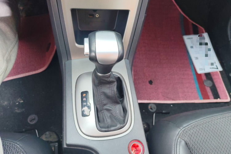 荣威350 2014款 1.5L 自动迅悦版中控内饰18