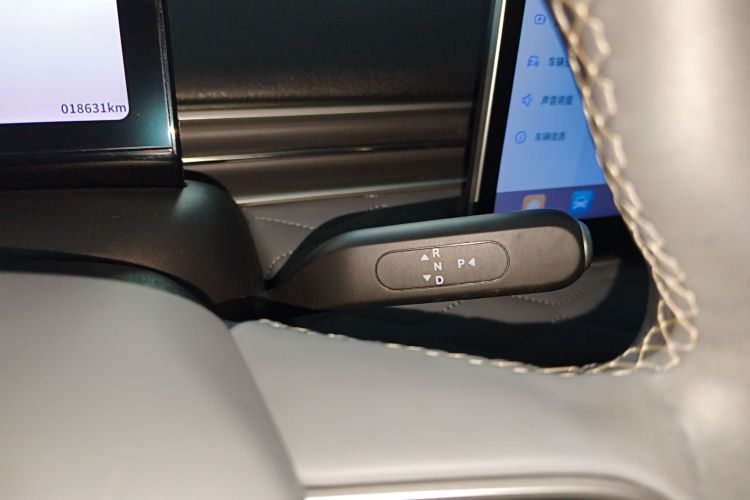 东风纳米 纳米01 2024款 330 Plus中控内饰18