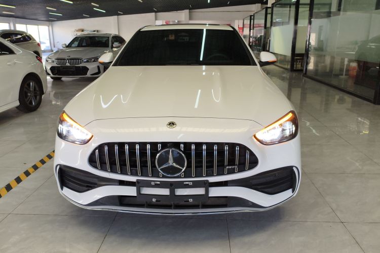 奔驰C级 2023款 C 200 L 运动版车身外观2