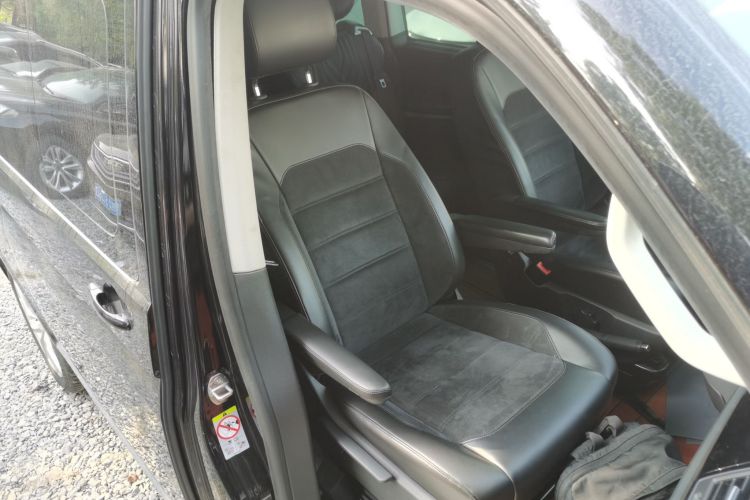 大众 迈特威 2018款 2.0TSI 两驱豪华版 7座局部细节41