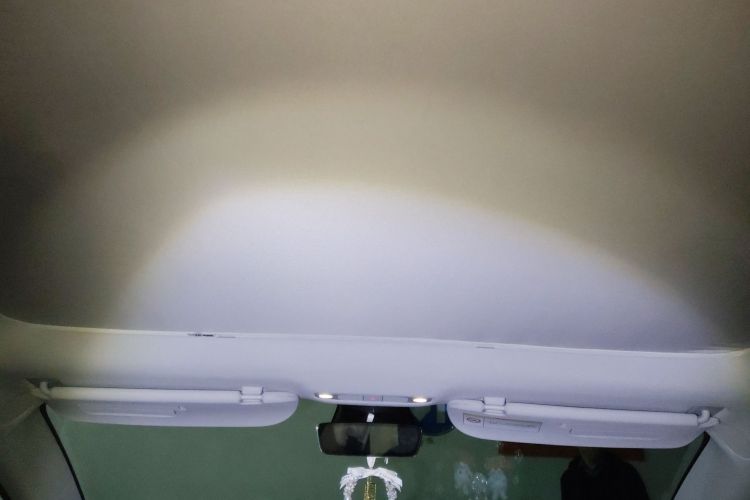 特斯拉 Model 3 2022款 后轮驱动版中控内饰22