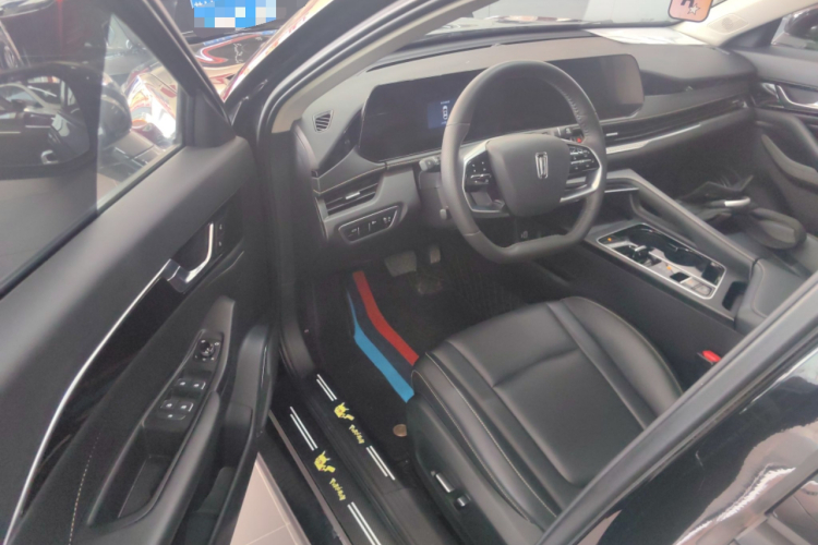 奔腾B70 2025款 龙耀版 1.5T 欢享型中控内饰20