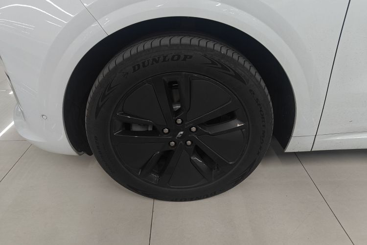 理想汽车 理想L6 2024款 Pro车身外观6007