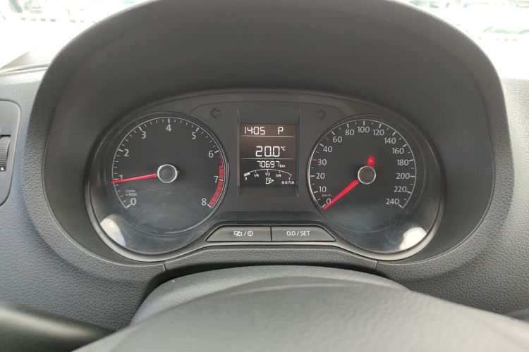 大众 Polo 2016款 1.4L 自动风尚型局部细节14