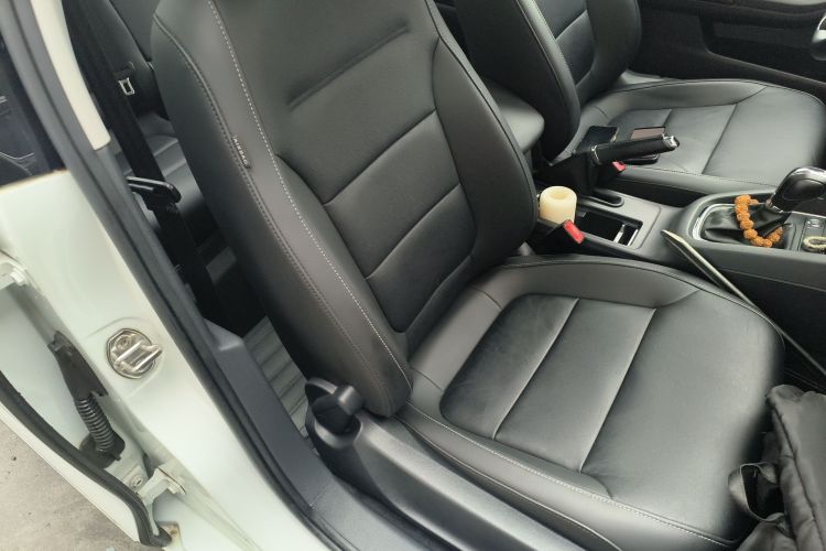 大众 速腾 2018款 280TSI DSG舒适型局部细节41