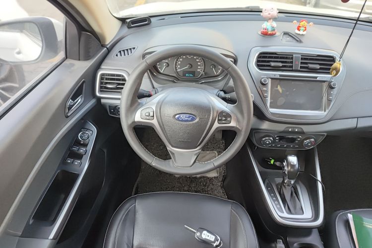 福特 福睿斯 2017款 幸福版 1.5L 自动时尚型中控内饰13