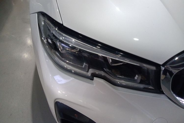 宝马3系 2022款 325Li M运动套装车身外观8