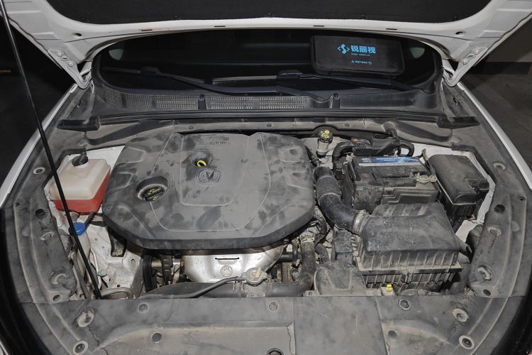 长安 逸动 2020款 PLUS 1.6L GDI 手动豪华型局部细节24