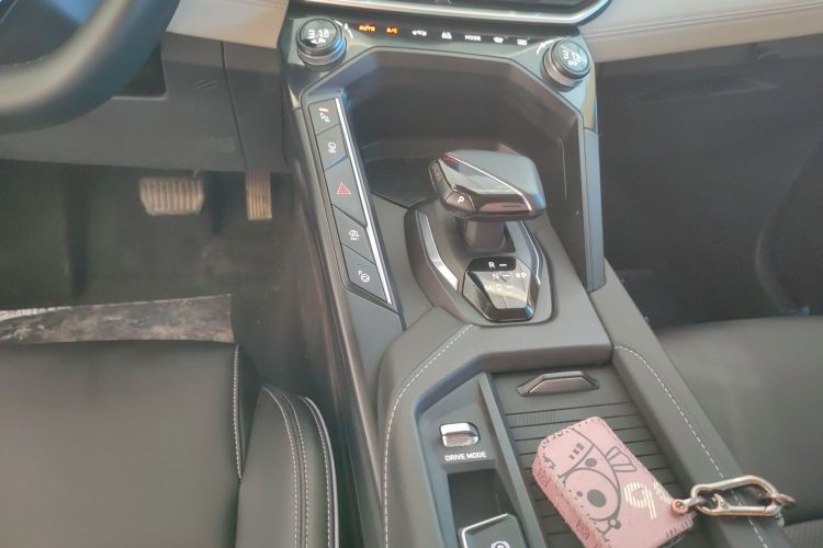 领克06 2023款 Remix 1.5T Shero中控内饰18