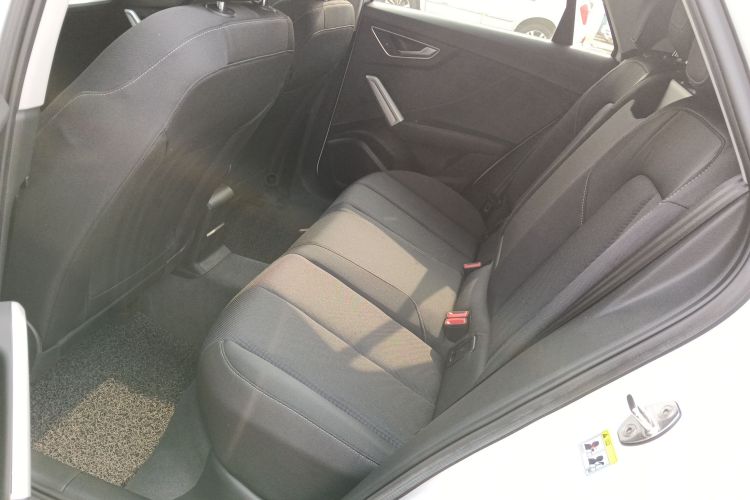 奥迪Q2L 2020款 35 TFSI 进取动感型中控内饰21