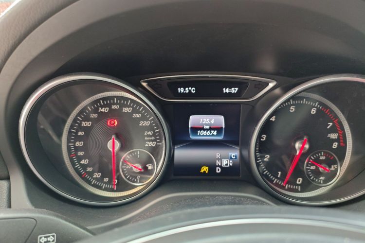 奔驰CLA 2017款 改款 CLA 200 时尚型局部细节14