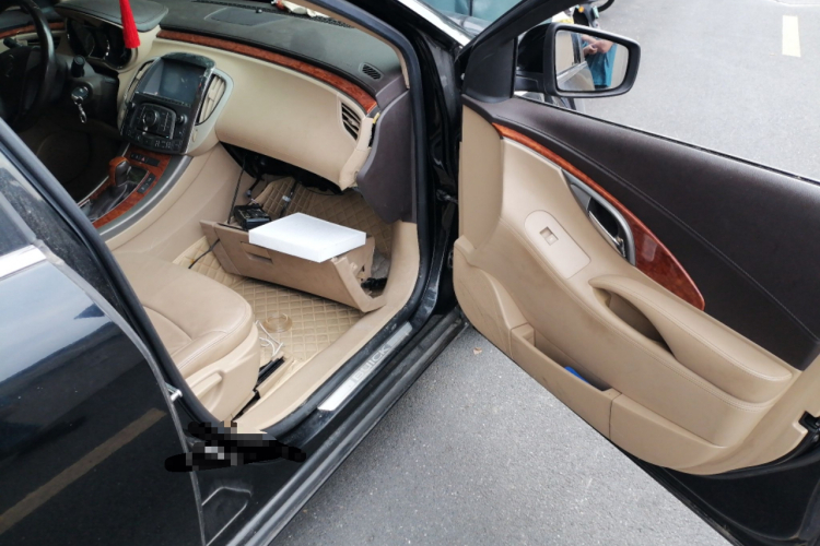 别克 君越 2012款 2.4L SIDI雅致版局部细节9005