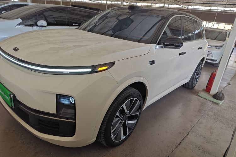 理想汽车 理想L9 2022款 Max车身外观4