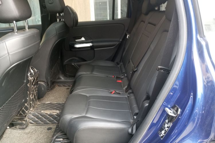 奔驰GLB 2020款 改款 GLB 200 动感型中控内饰7004