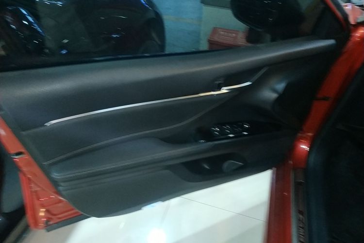 丰田 凯美瑞 2018款 2.5S 锋尚版中控内饰7007