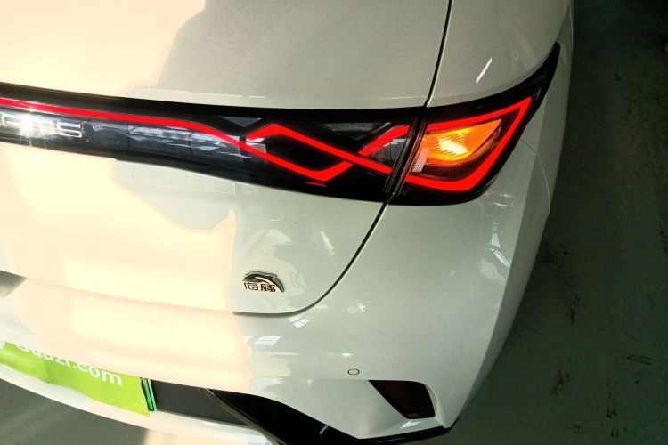 比亚迪 海豚 2023款 420km 自由版车身外观9