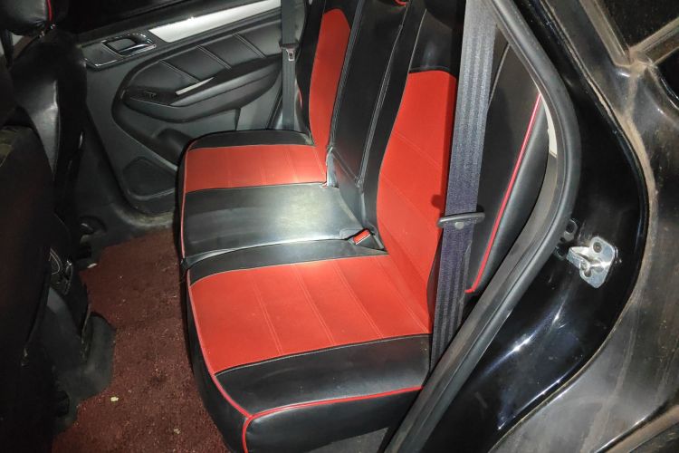 荣威RX5 2018款 20T 两驱手动互联网智尊版中控内饰21