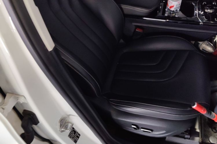 哪吒汽车 哪吒U 2021款 Pro 400 巡航版中控内饰41