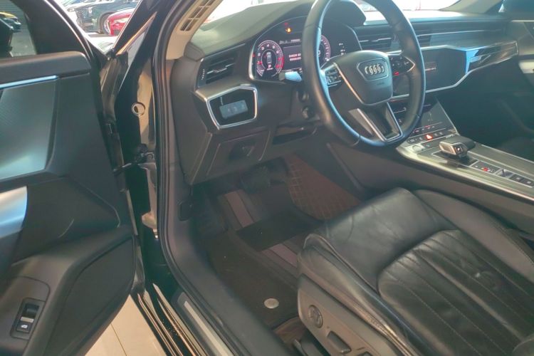 奥迪A6L 2020款 40 TFSI 豪华致雅型中控内饰7003