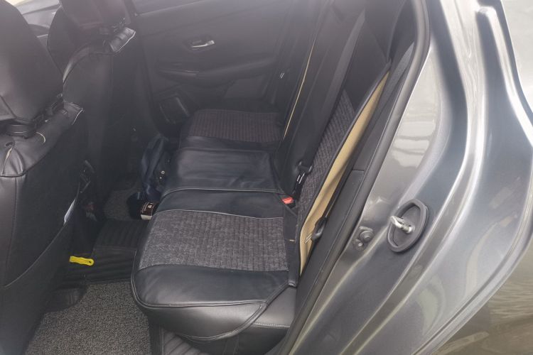 日产 轩逸 2020款 改款 1.6L XL CVT悦享版中控内饰21