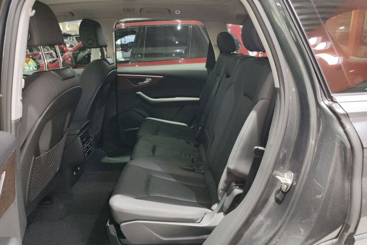 奥迪Q7 2021款 45 TFSI quattro S line运动型中控内饰7004