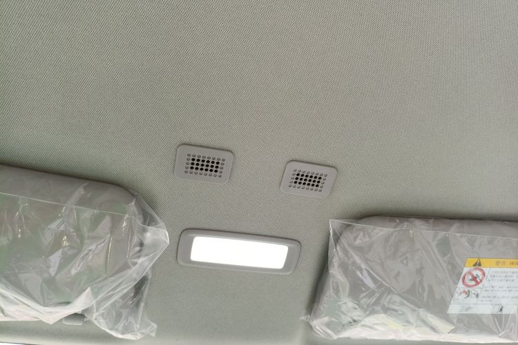 吉利银河 2025款 210km 熊猫骑士中控内饰22