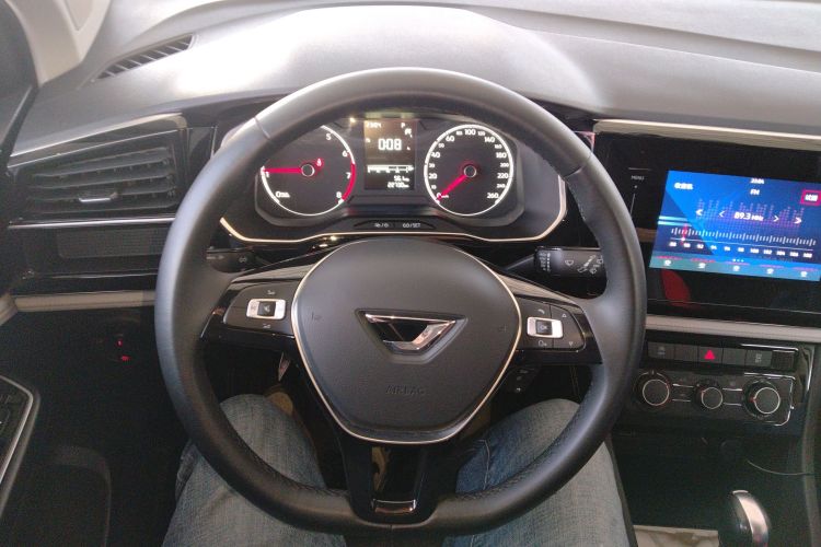 捷达VS5 2023款 280TSI 自动进取型中控内饰13