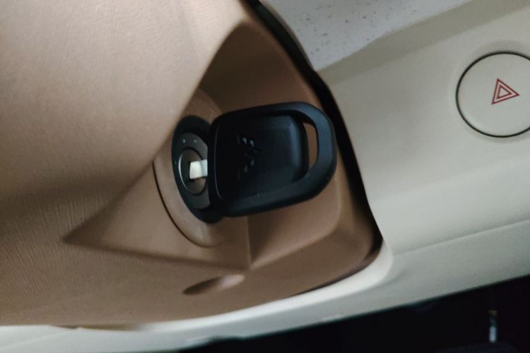 五菱汽车 宏光MINIEV 2024款 第三代 215km 青春版中控内饰11