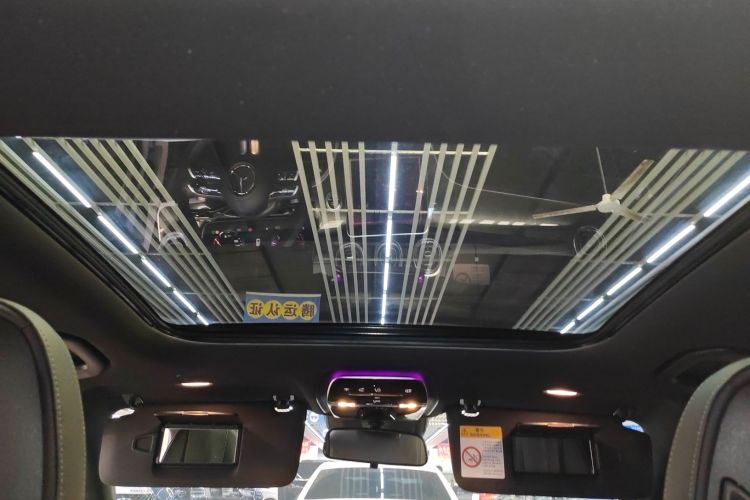 奔驰C级 2024款 改款 C 260 L 运动版中控内饰22