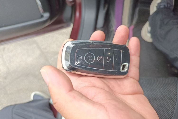 林肯大陆 2019款 2.0T 两驱尊耀版 国VI中控内饰7001