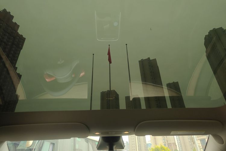 特斯拉 Model Y 2022款 改款 长续航全轮驱动版中控内饰22