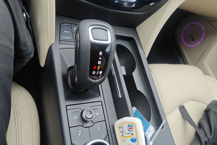 凯迪拉克CT6 2019款 28T 时尚型局部细节18