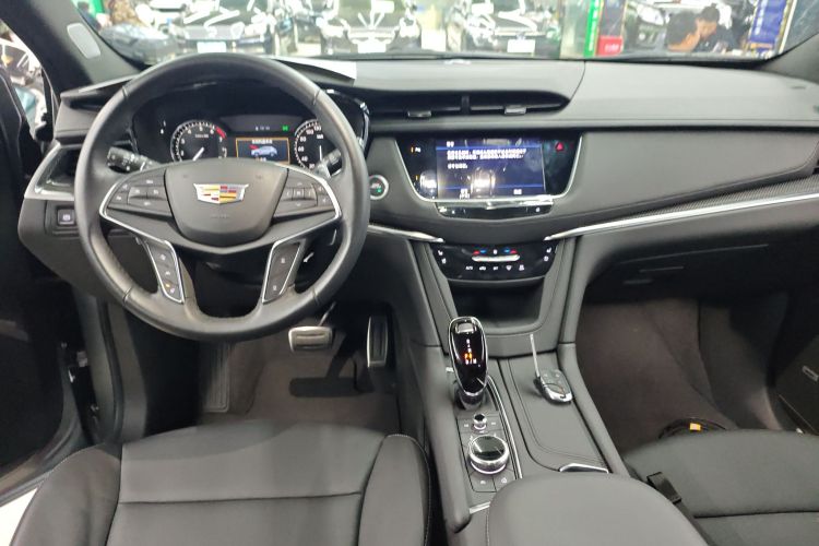 凯迪拉克XT5 2023款 2.0T 四驱尊贵型（至臻版）中控内饰12