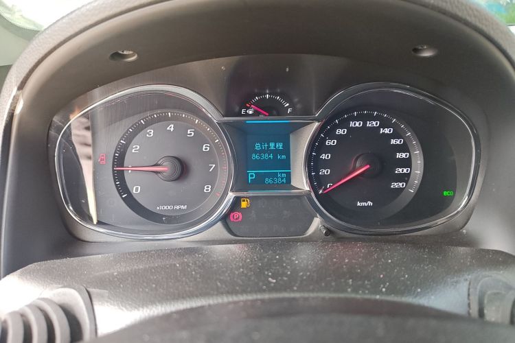 雪佛兰 科帕奇 2015款 2.4L 四驱旗舰版 7座中控内饰14